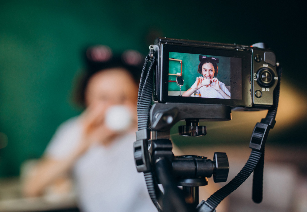 How a Multimedia Agency Helps You Stand Out in a Crowded Market