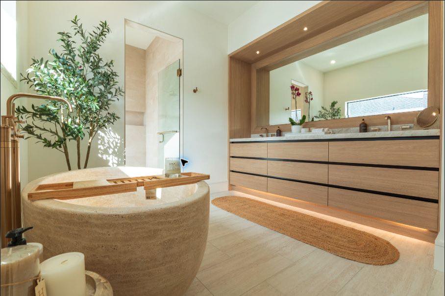 Luxury bathroom photography